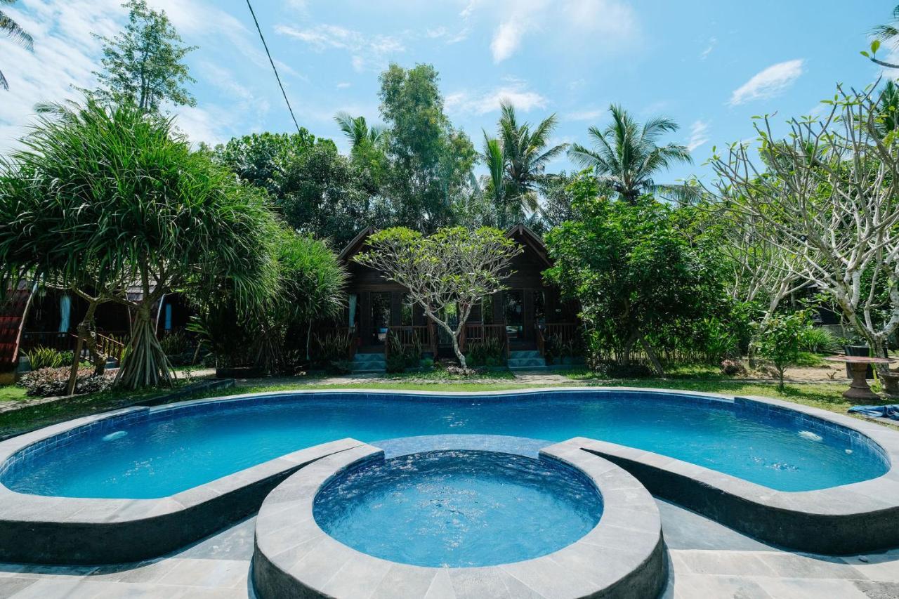 Adi Bungalow Nusa Penida Redpartner Ped Exterior photo