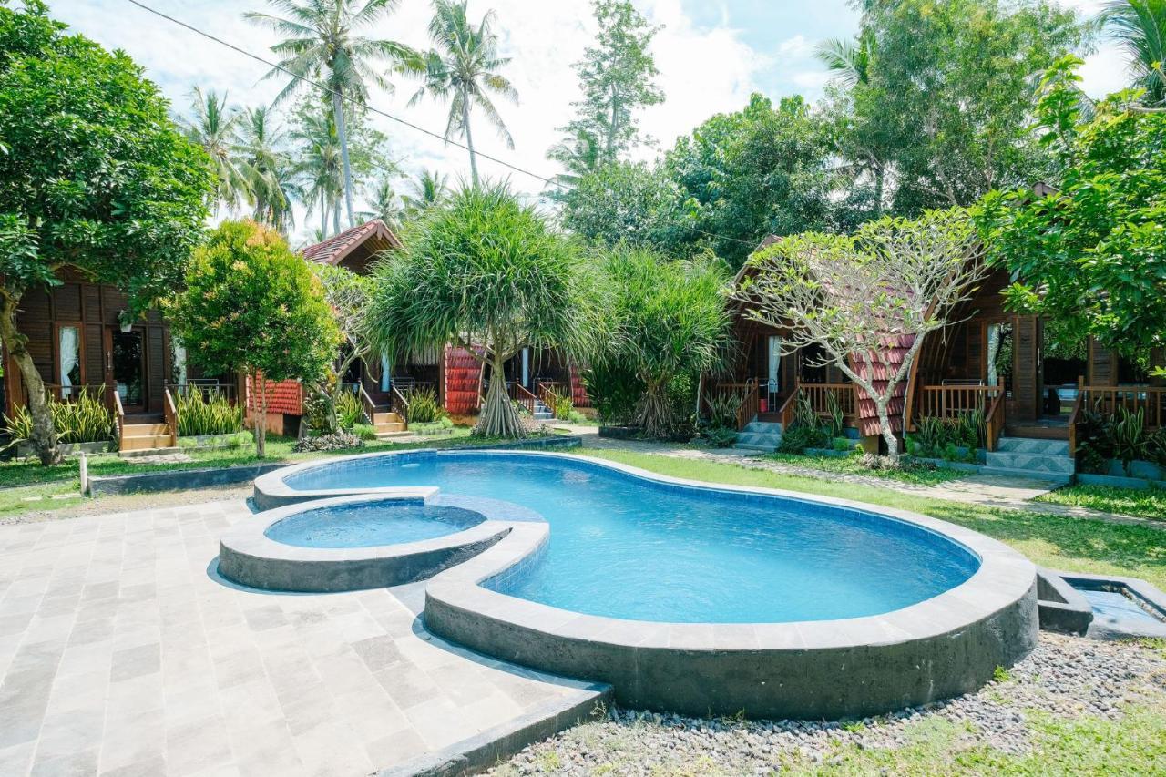 Adi Bungalow Nusa Penida Redpartner Ped Exterior photo